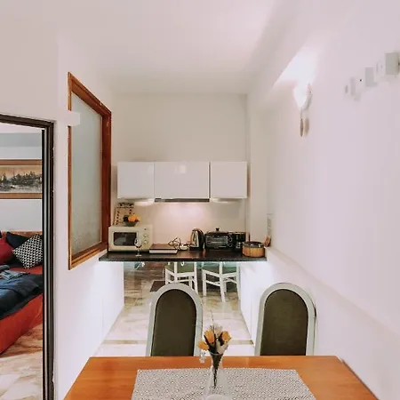 Fenyvesi Apartment *
